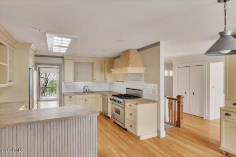 6 Collins Terrace Saratoga Springs NY 12866