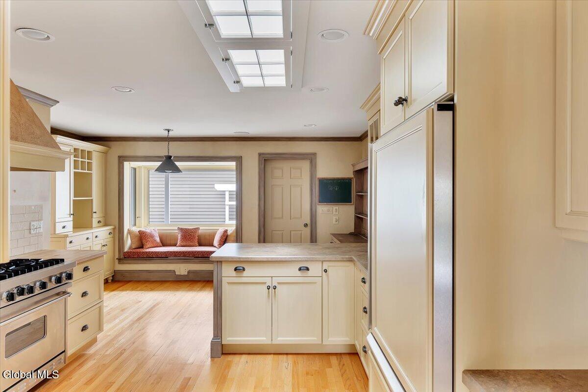 6 Collins Terrace Saratoga Springs NY 12866