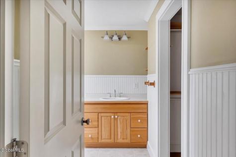 6 Collins Terrace Saratoga Springs NY 12866