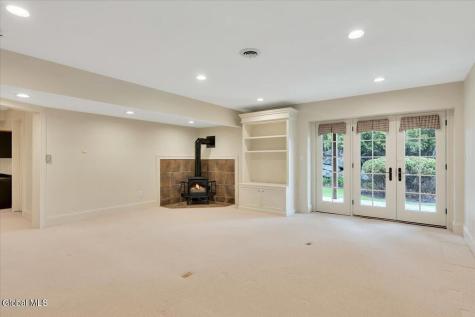 6 Collins Terrace Saratoga Springs NY 12866