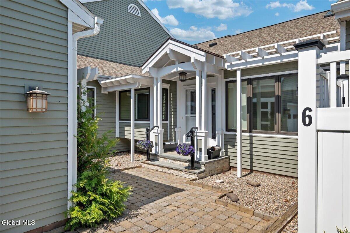 6 Collins Terrace Saratoga Springs NY 12866
