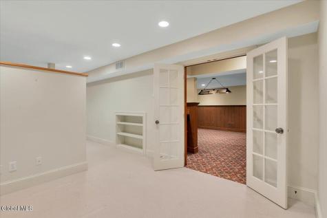 6 Collins Terrace Saratoga Springs NY 12866