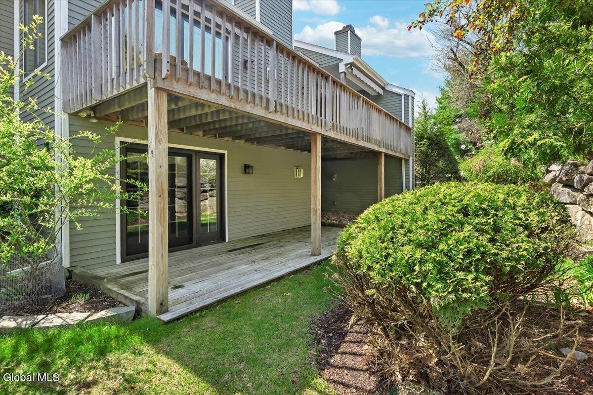 6 Collins Terrace Saratoga Springs NY 12866