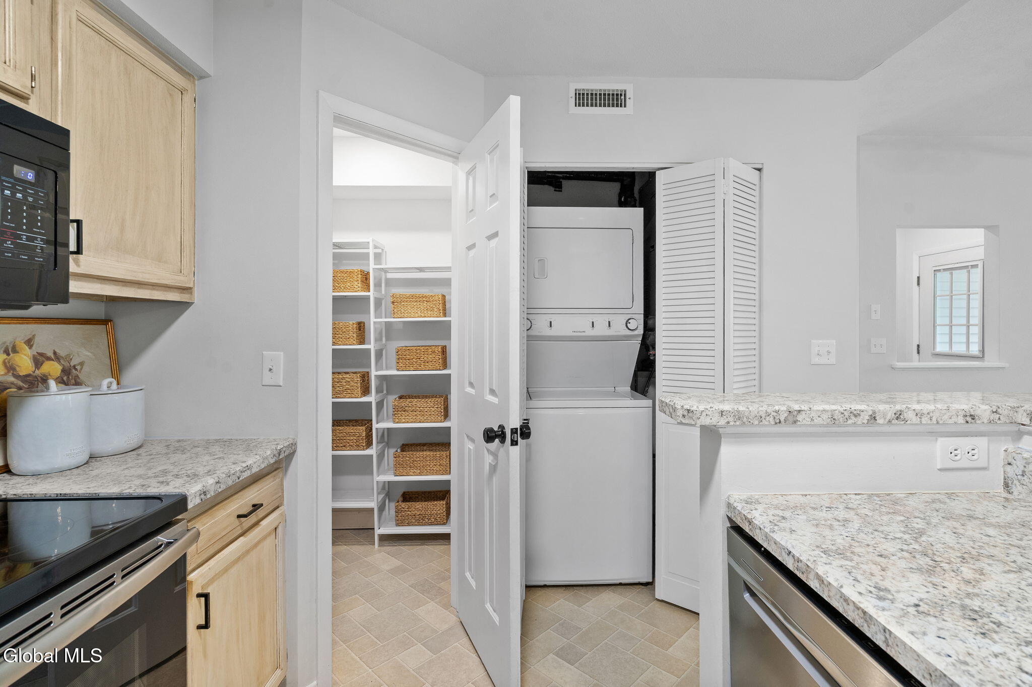 213 Diamond Rock Circle Troy NY 12182