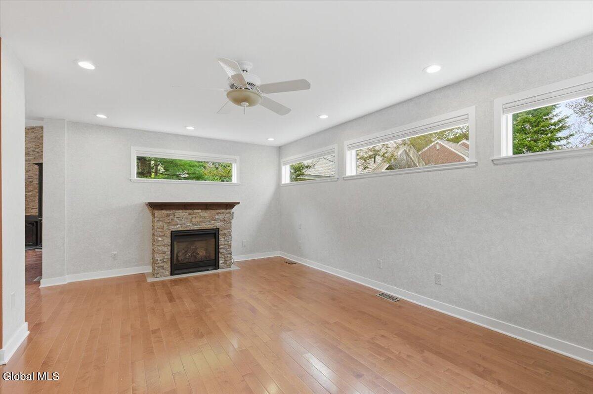 214 Colonial Avenue Albany NY 12208