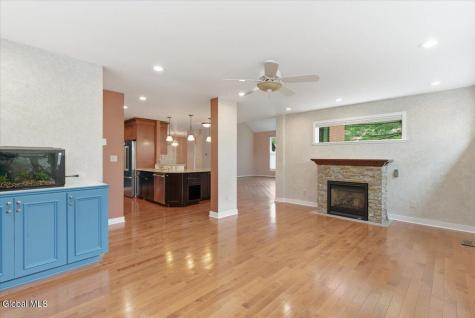 214 Colonial Avenue Albany NY 12208
