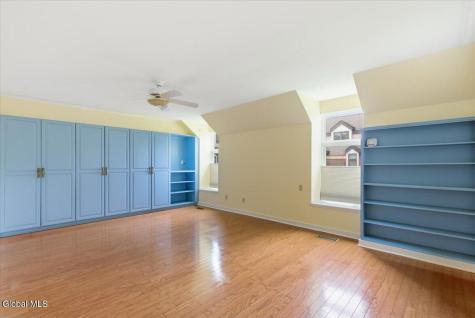 214 Colonial Avenue Albany NY 12208