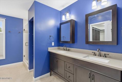 214 Colonial Avenue Albany NY 12208