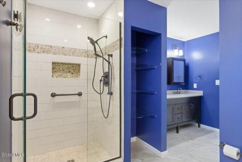 214 Colonial Avenue Albany NY 12208