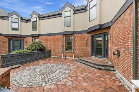 214 Colonial Avenue Albany NY 12208