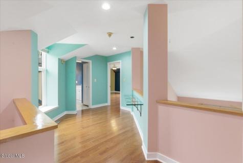 214 Colonial Avenue Albany NY 12208