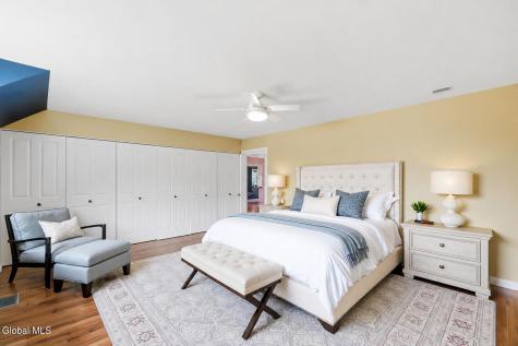 214 Colonial Avenue Albany NY 12208