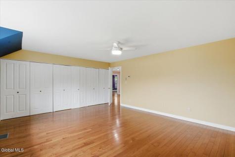 214 Colonial Avenue Albany NY 12208
