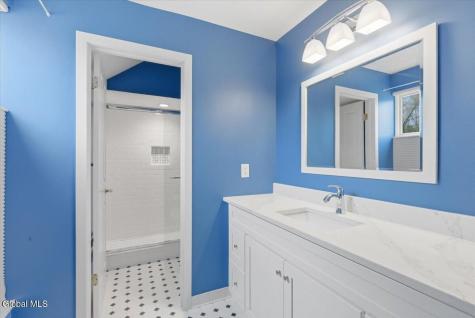 214 Colonial Avenue Albany NY 12208