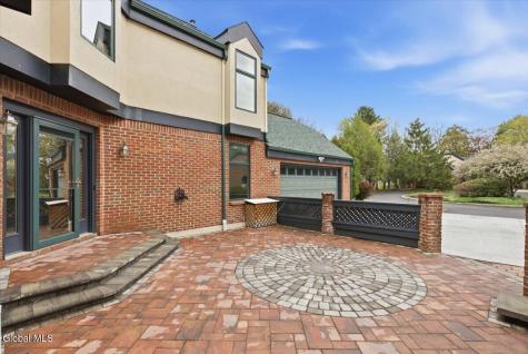 214 Colonial Avenue Albany NY 12208