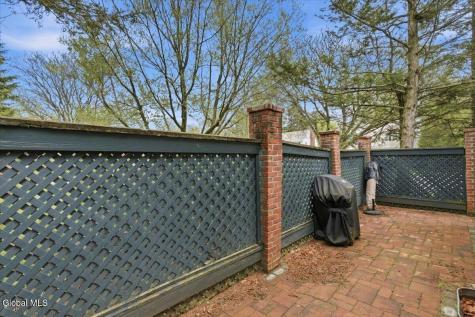 214 Colonial Avenue Albany NY 12208