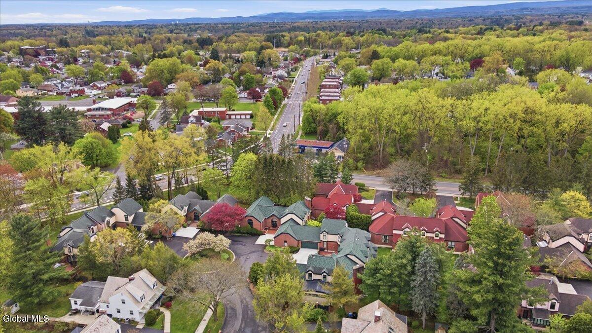 214 Colonial Avenue Albany NY 12208