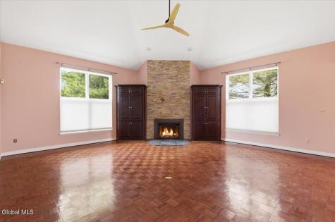 214 Colonial Avenue Albany NY 12208