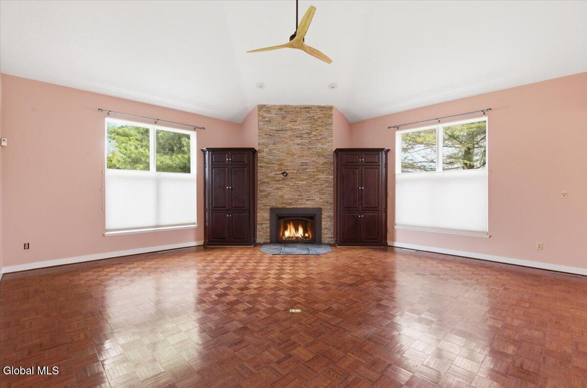 214 Colonial Avenue Albany NY 12208