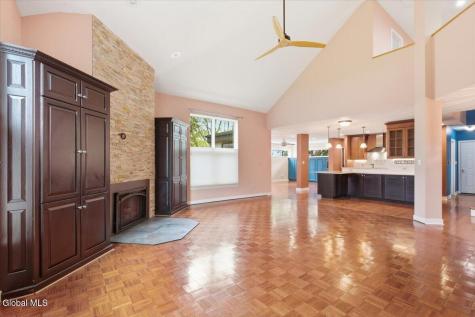 214 Colonial Avenue Albany NY 12208