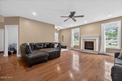 641 Mohawk Avenue Schenectady NY 12302