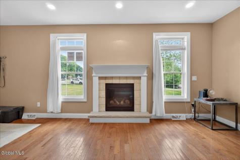 641 Mohawk Avenue Schenectady NY 12302