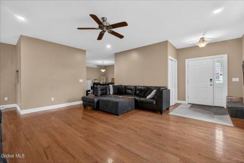 641 Mohawk Avenue Schenectady NY 12302