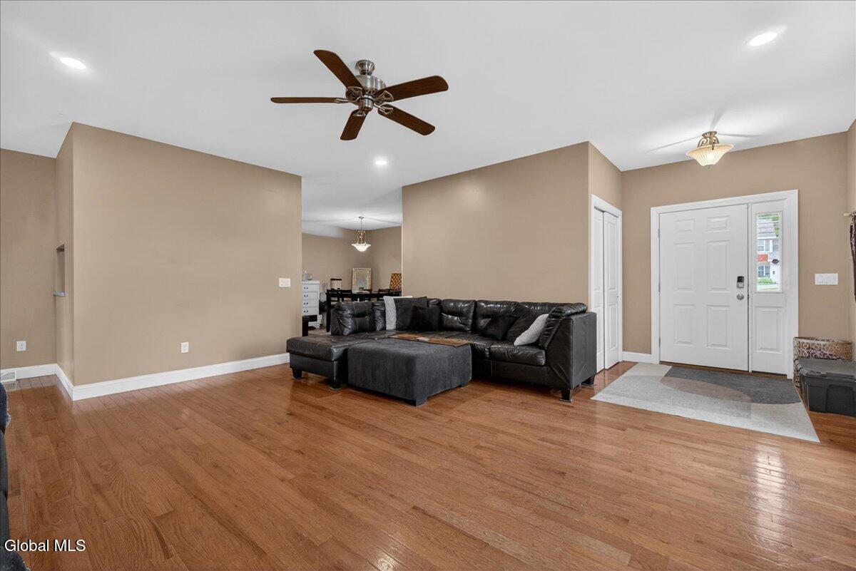 641 Mohawk Avenue Schenectady NY 12302