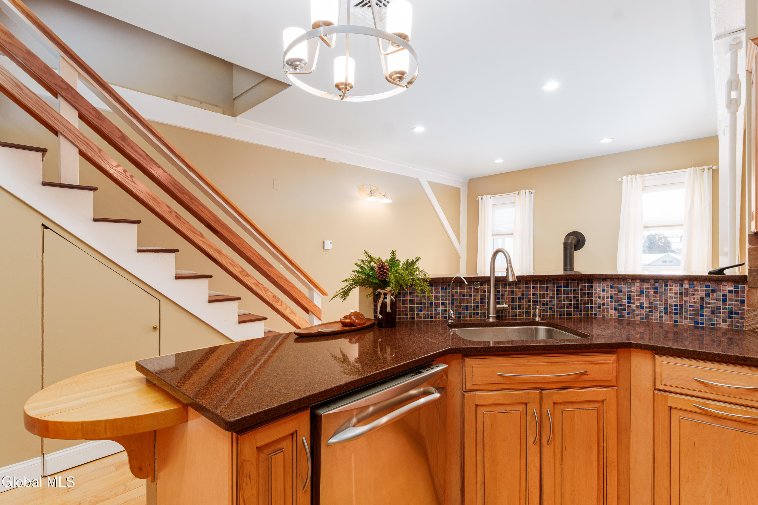 37 Clark Street Saratoga Springs NY 12866
