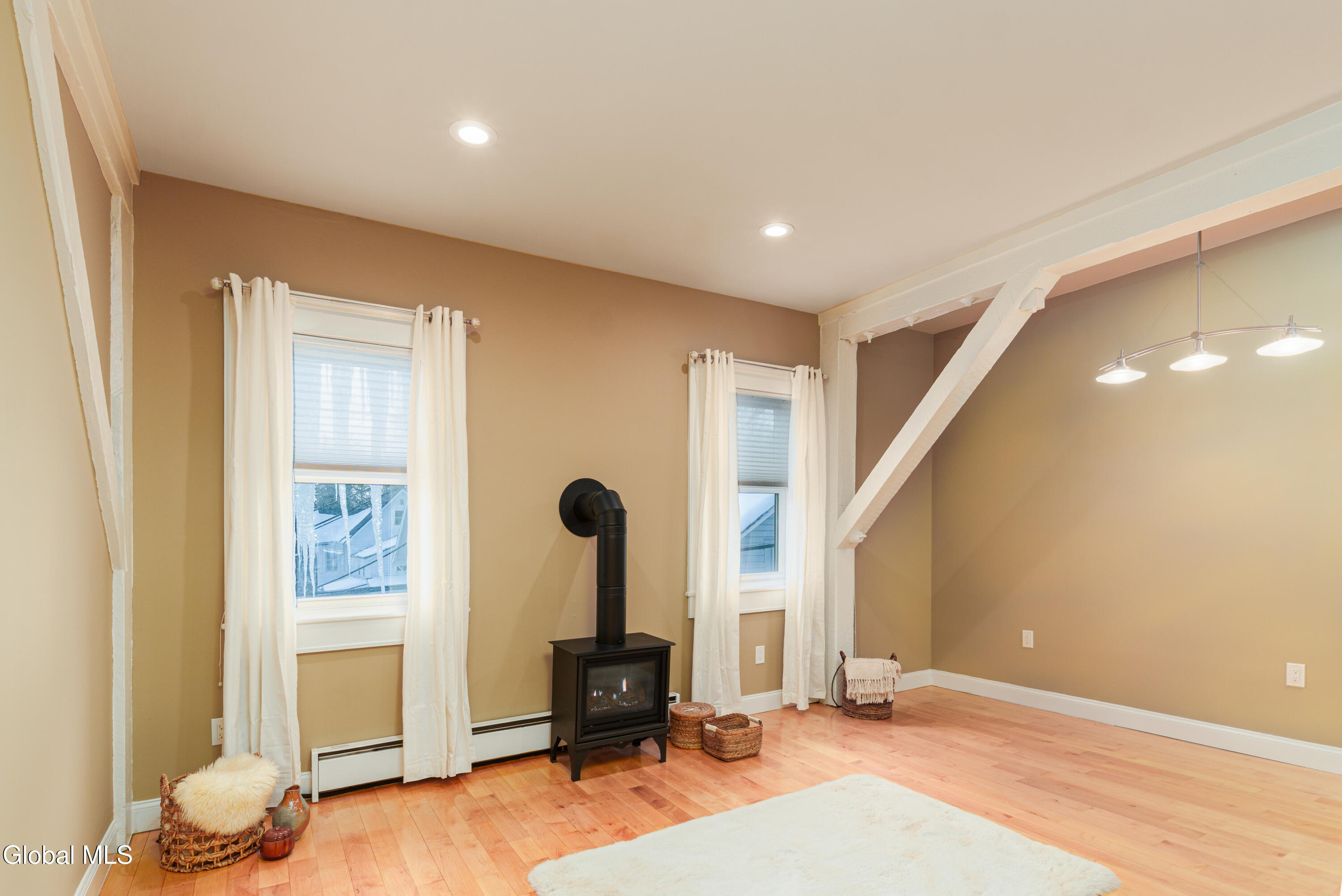 37 Clark Street Saratoga Springs NY 12866