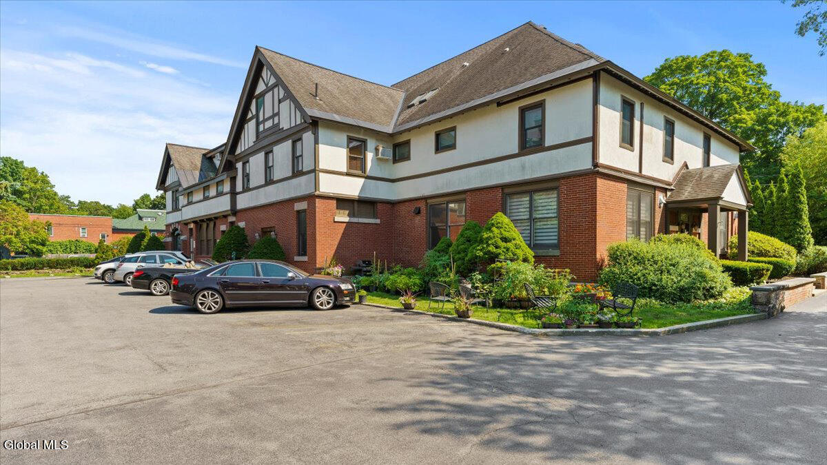 37 Clark Street Saratoga Springs NY 12866
