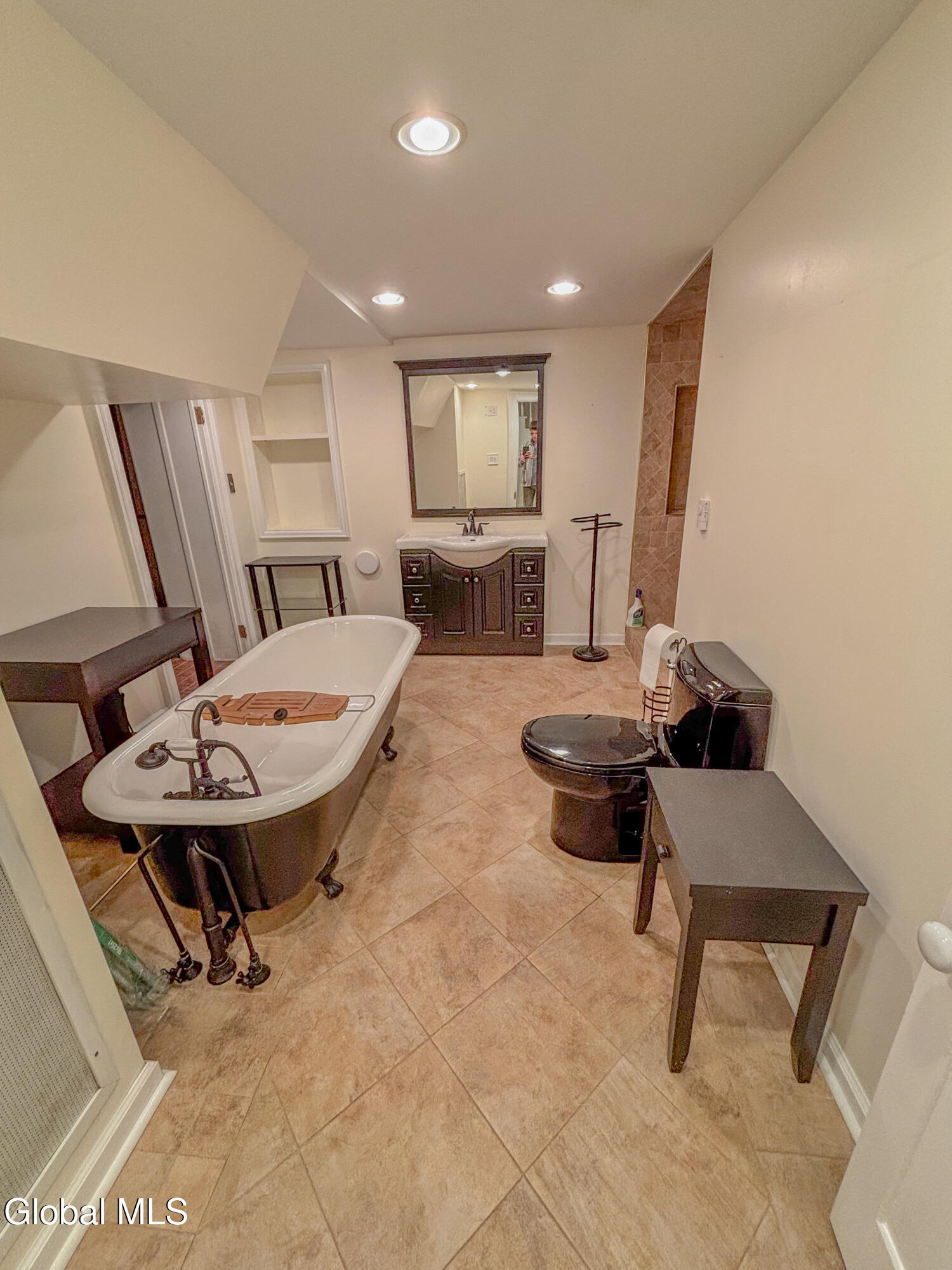 149 Lancaster Street Albany NY 12210