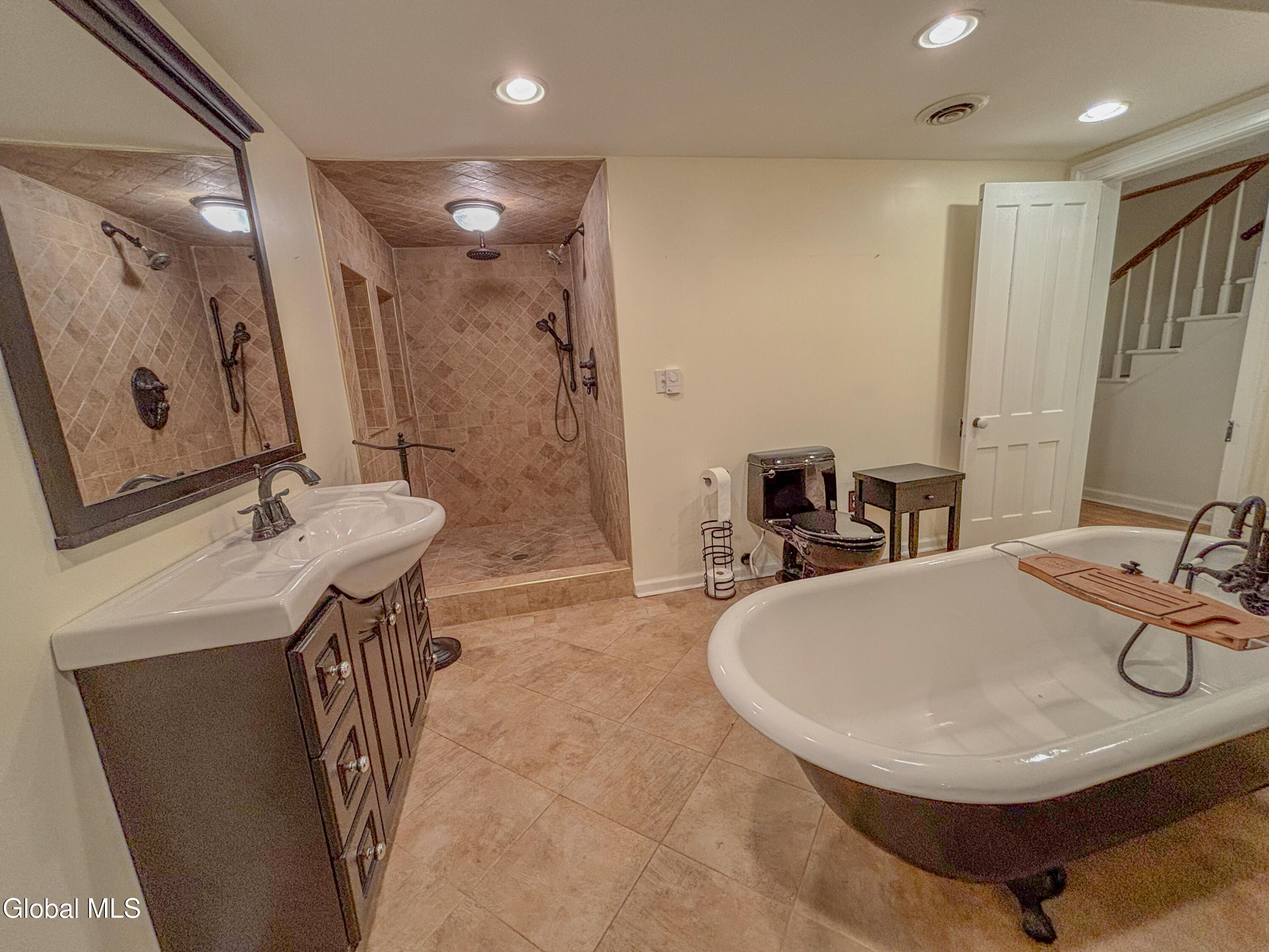 149 Lancaster Street Albany NY 12210