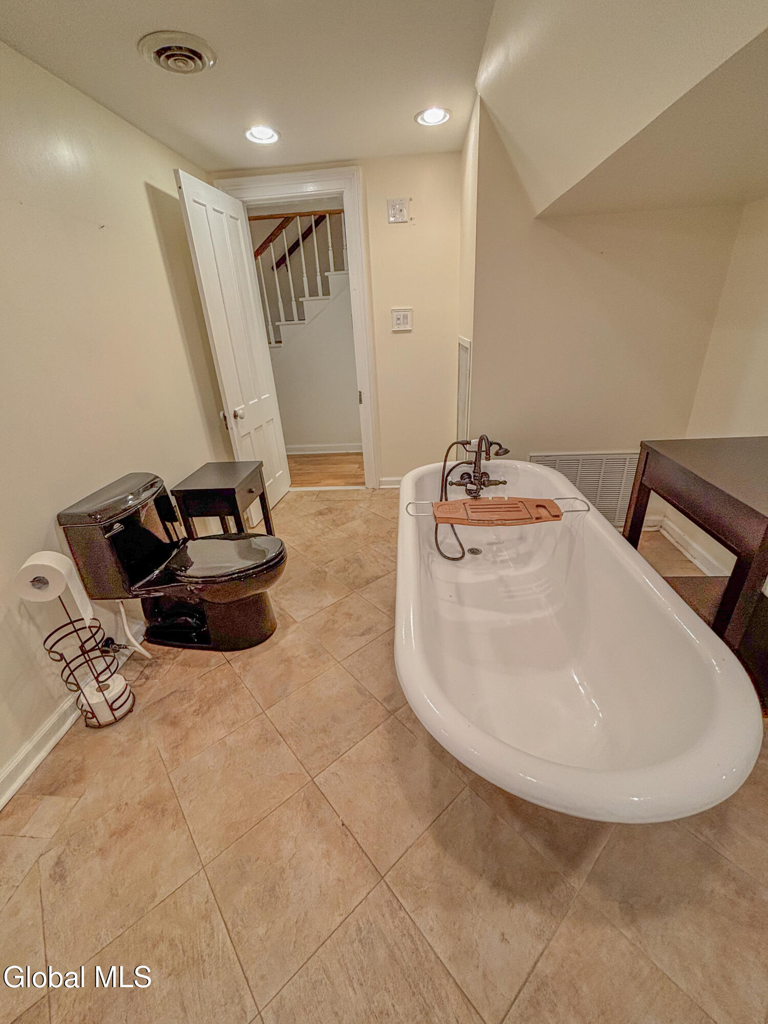 149 Lancaster Street Albany NY 12210