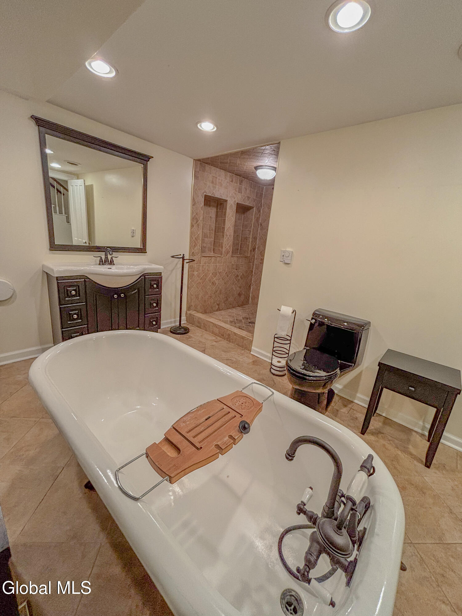 149 Lancaster Street Albany NY 12210