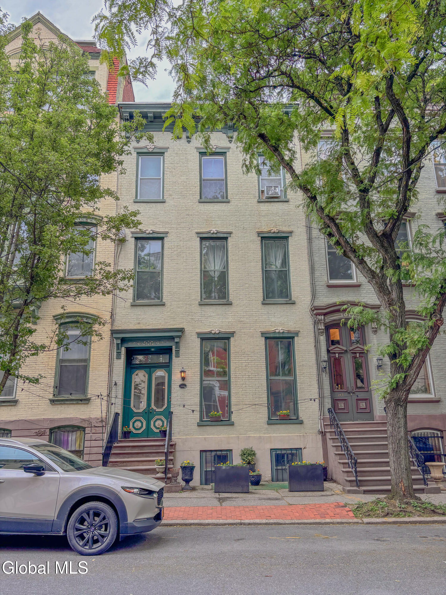 149 Lancaster Street Albany NY 12210