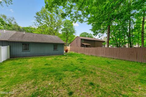 85 Wake Robin Road Malta NY 12020