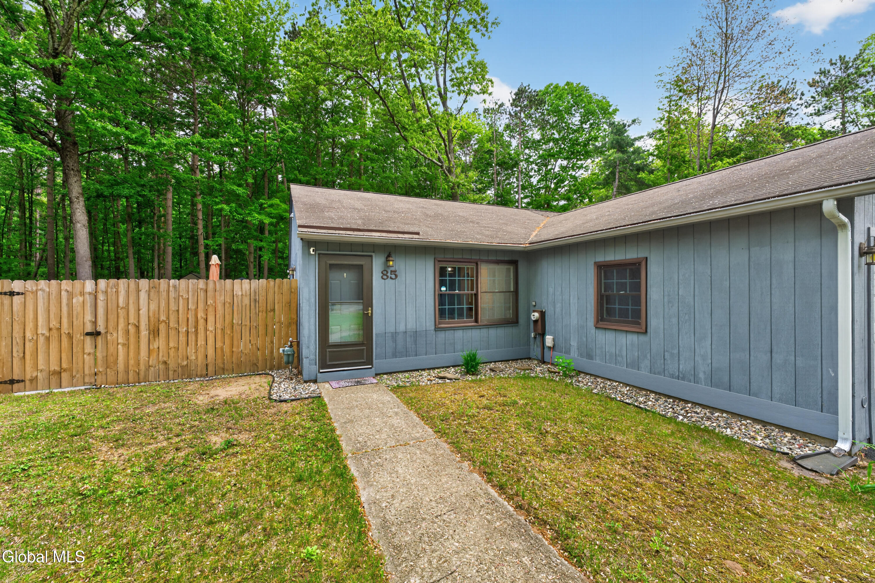 85 Wake Robin Road Malta NY 12020