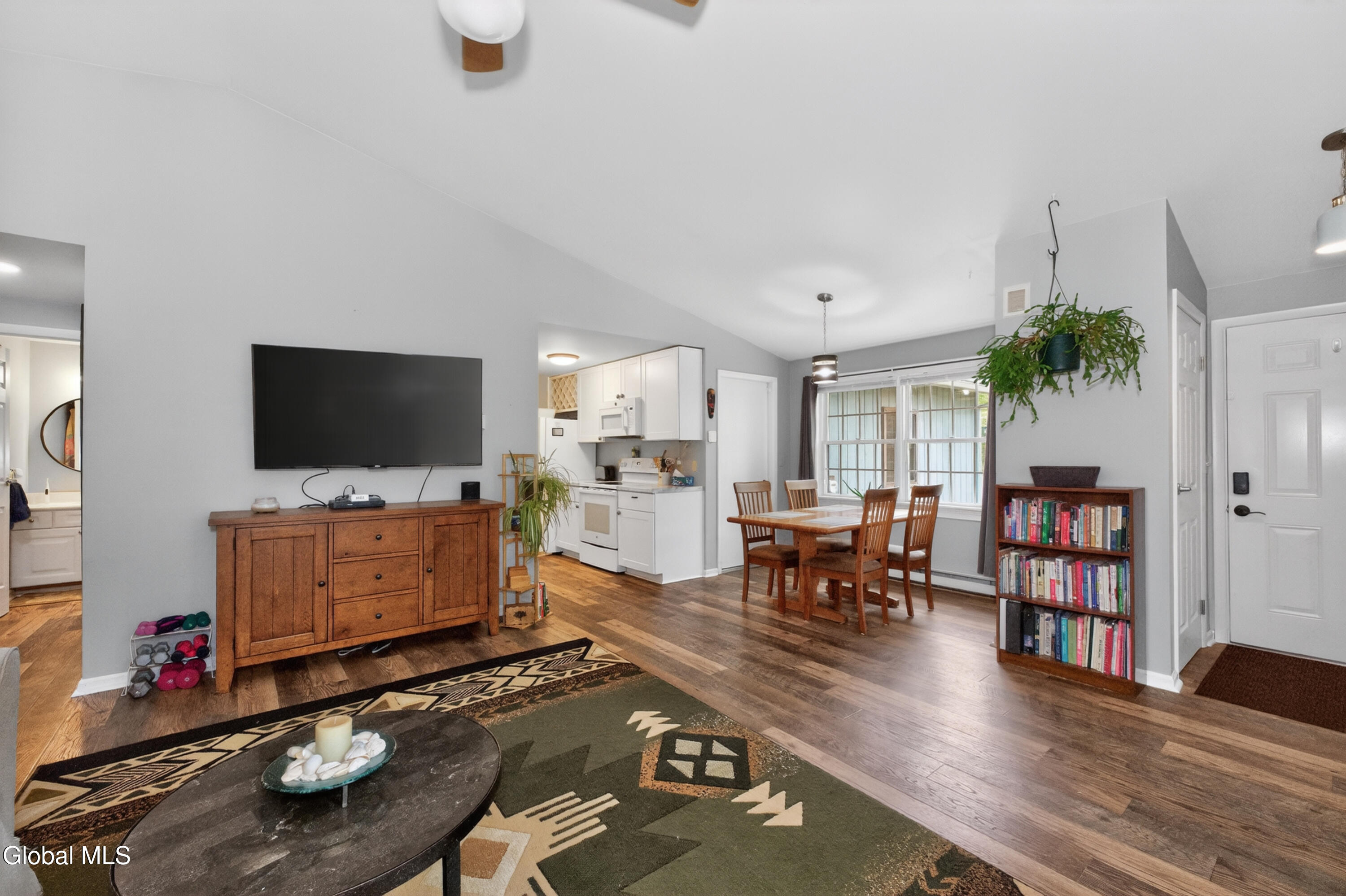 85 Wake Robin Road Malta NY 12020