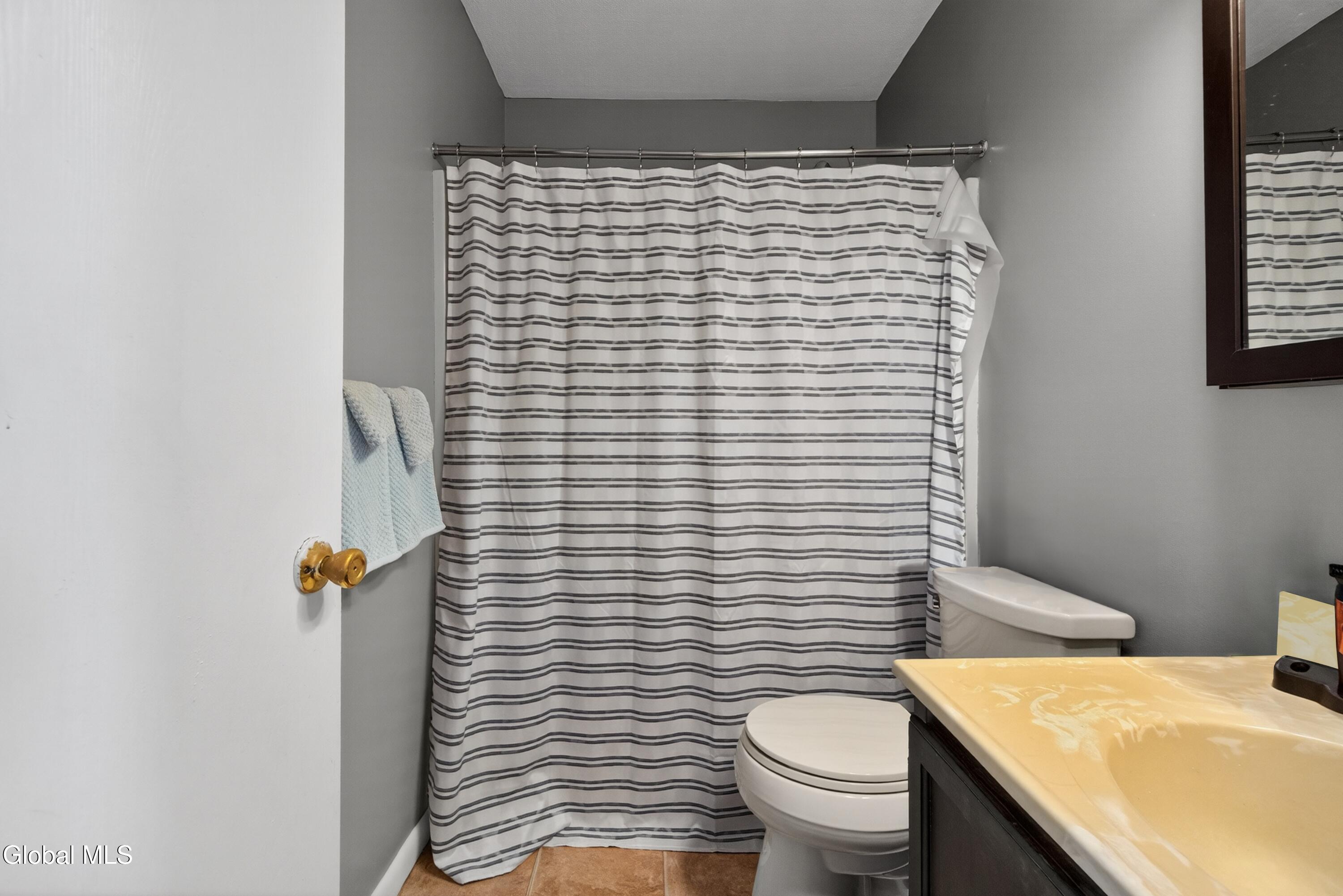 7 Cindy Way Cohoes NY 12047