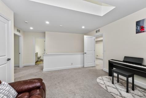 63 Hillard Lane Latham NY 12110