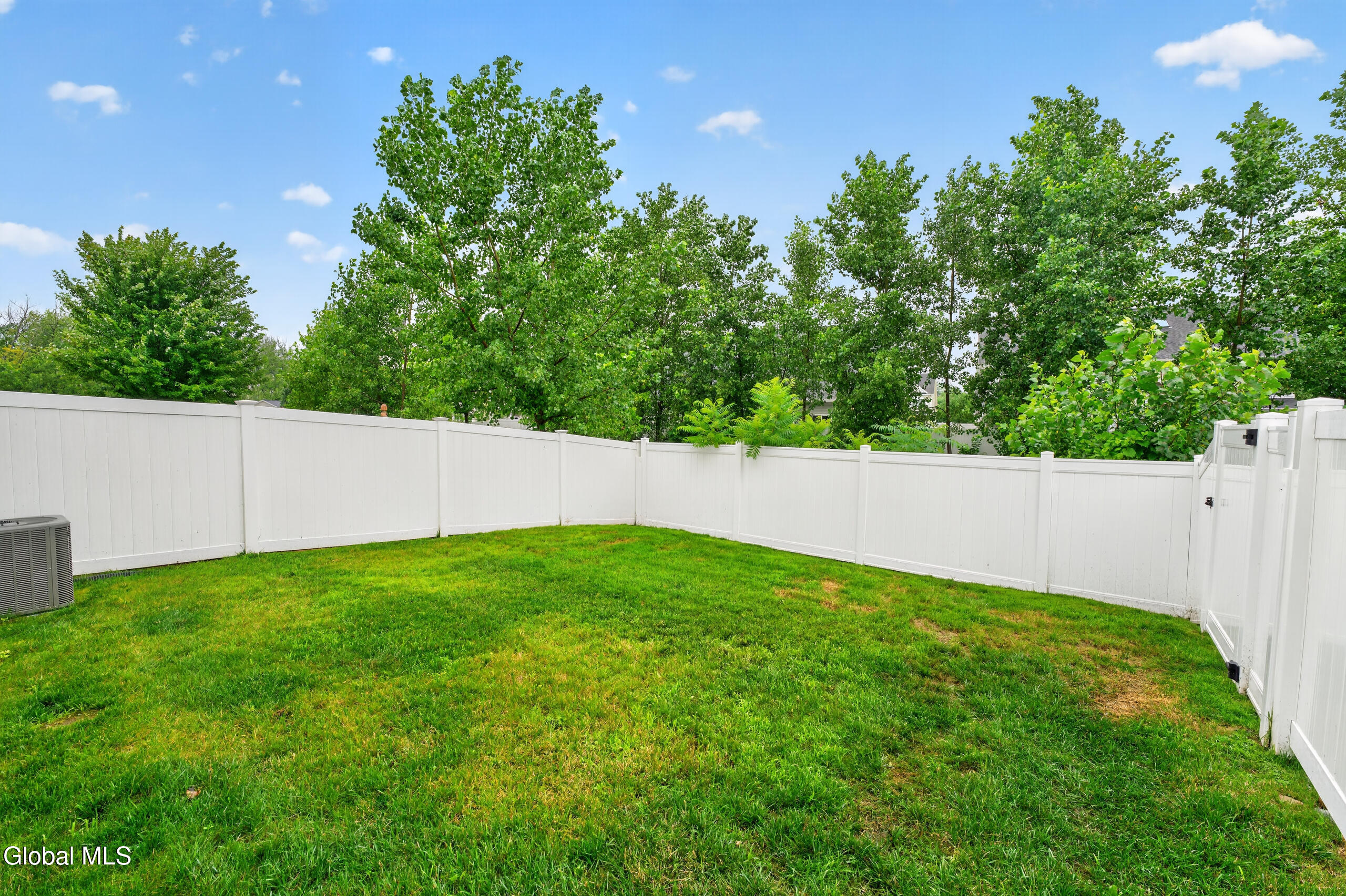 63 Hillard Lane Latham NY 12110