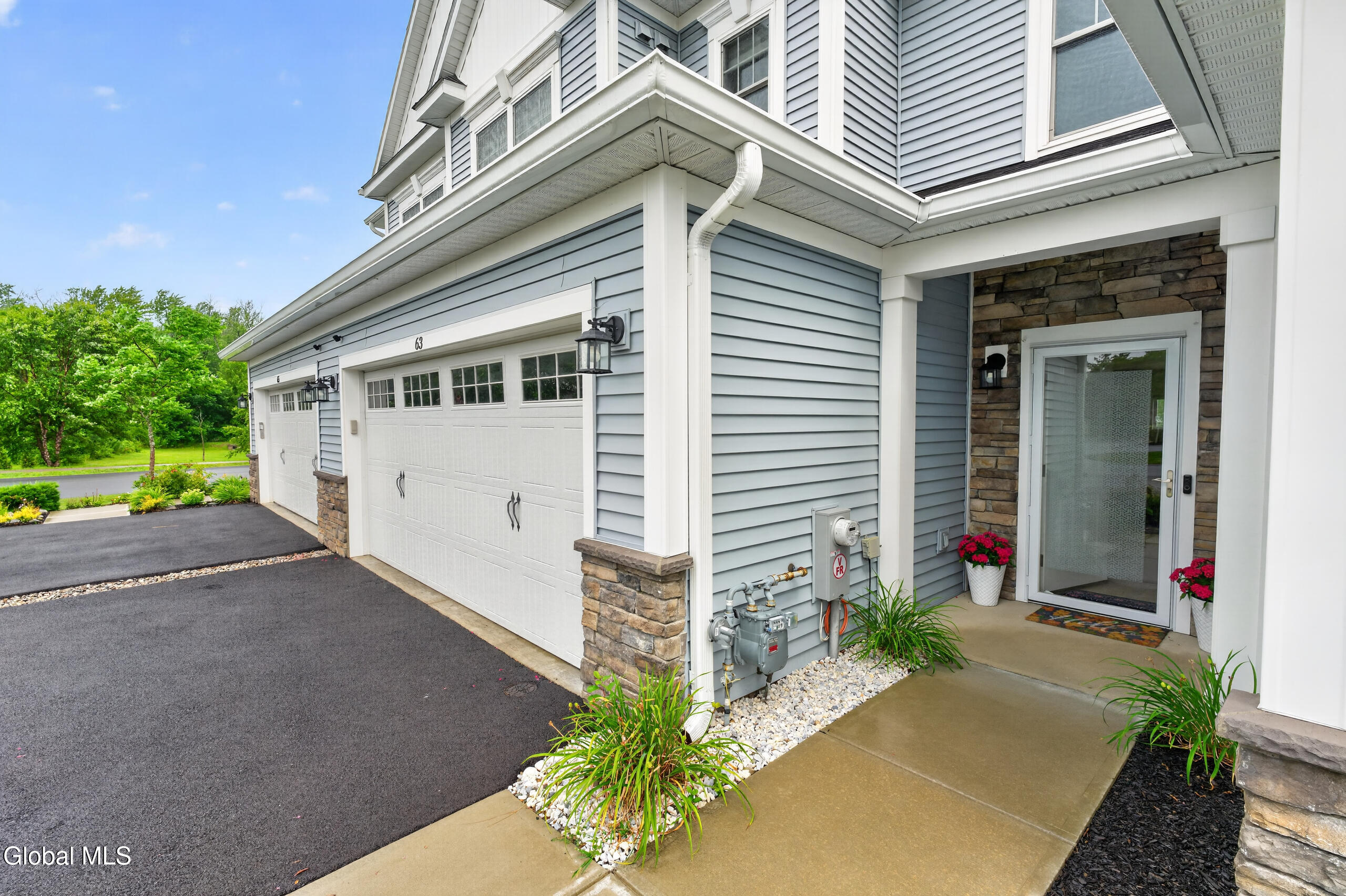 63 Hillard Lane Latham NY 12110