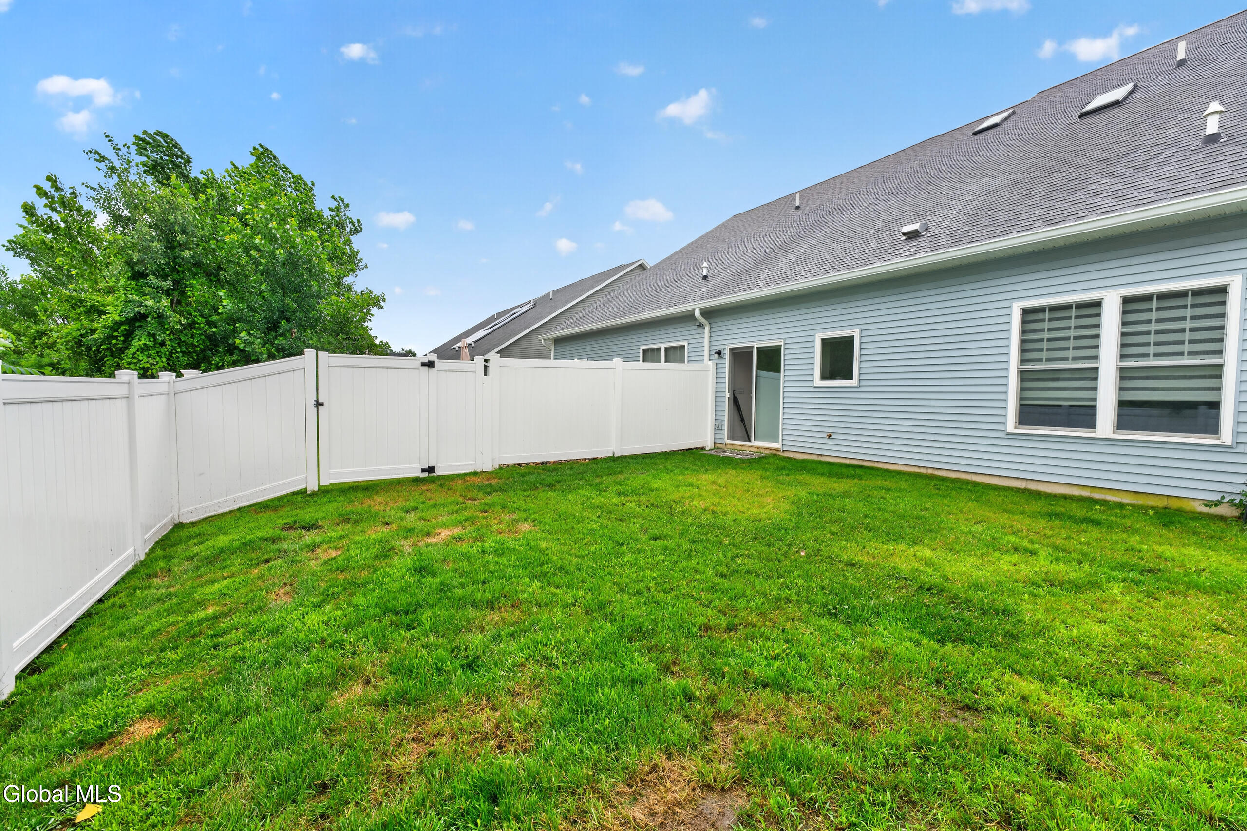 63 Hillard Lane Latham NY 12110