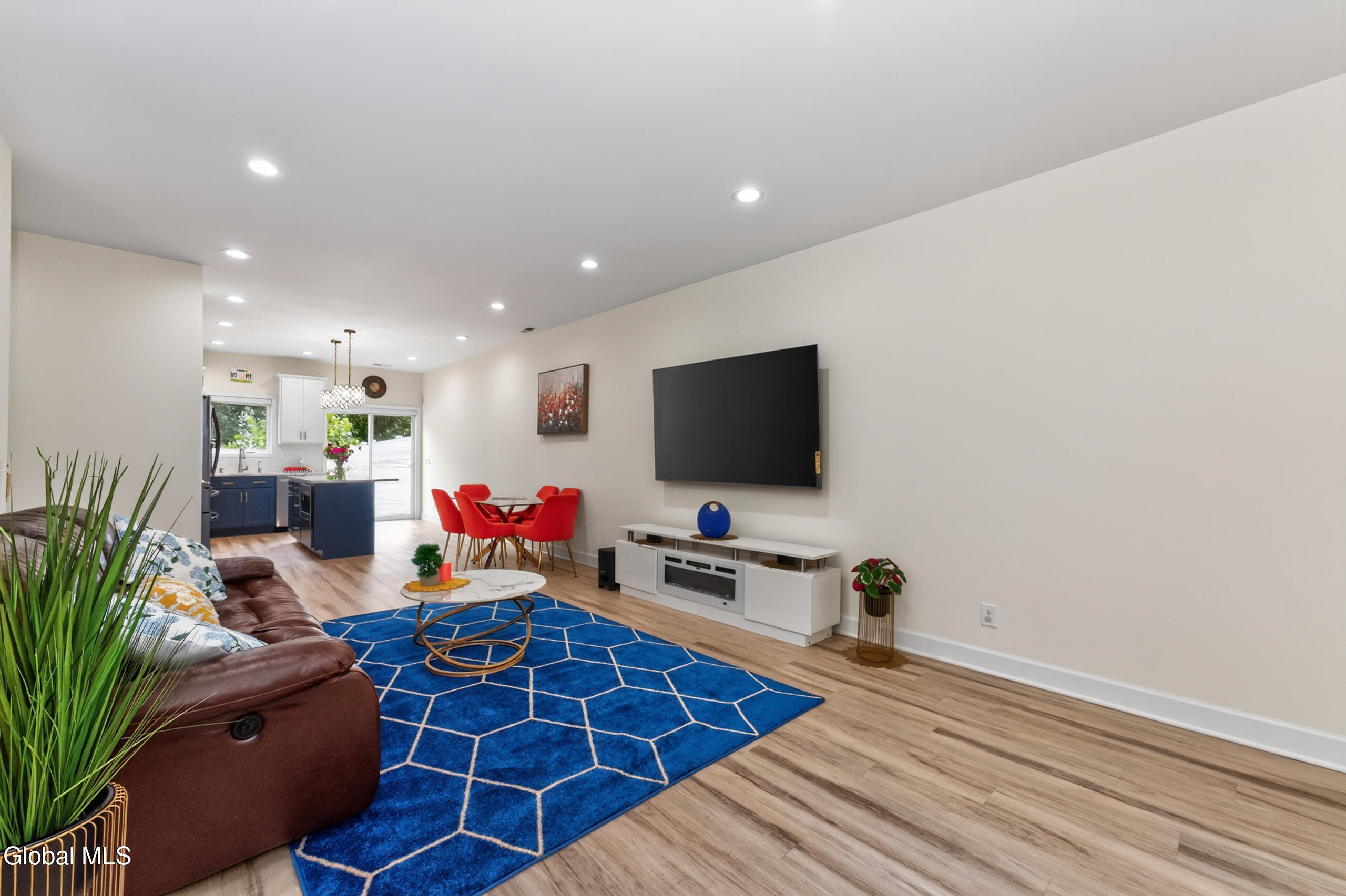 63 Hillard Lane Latham NY 12110