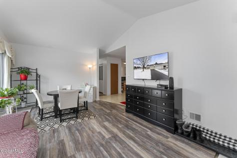 119 Fort Hunter Road Guilderland NY 12303