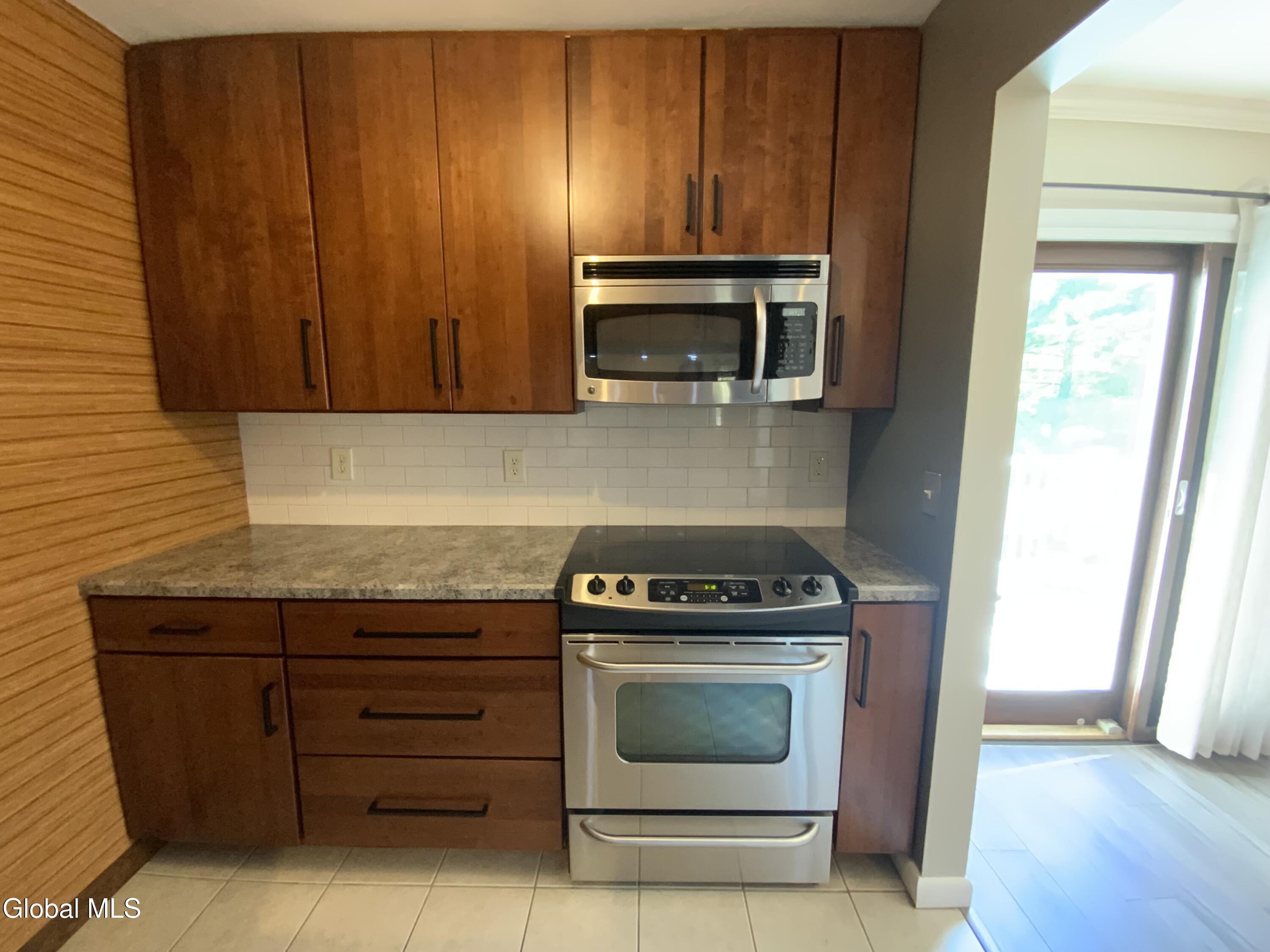 170 Cedarview Lane Watervliet NY 12189