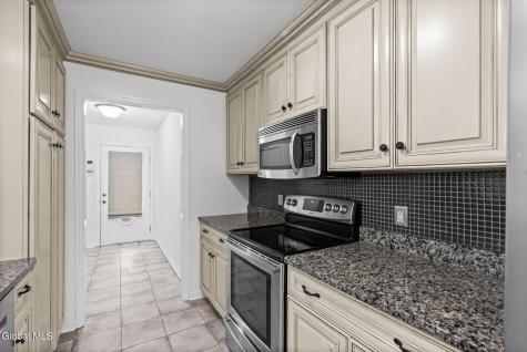 502 Mallards Pond Lane Schenectady NY 12303