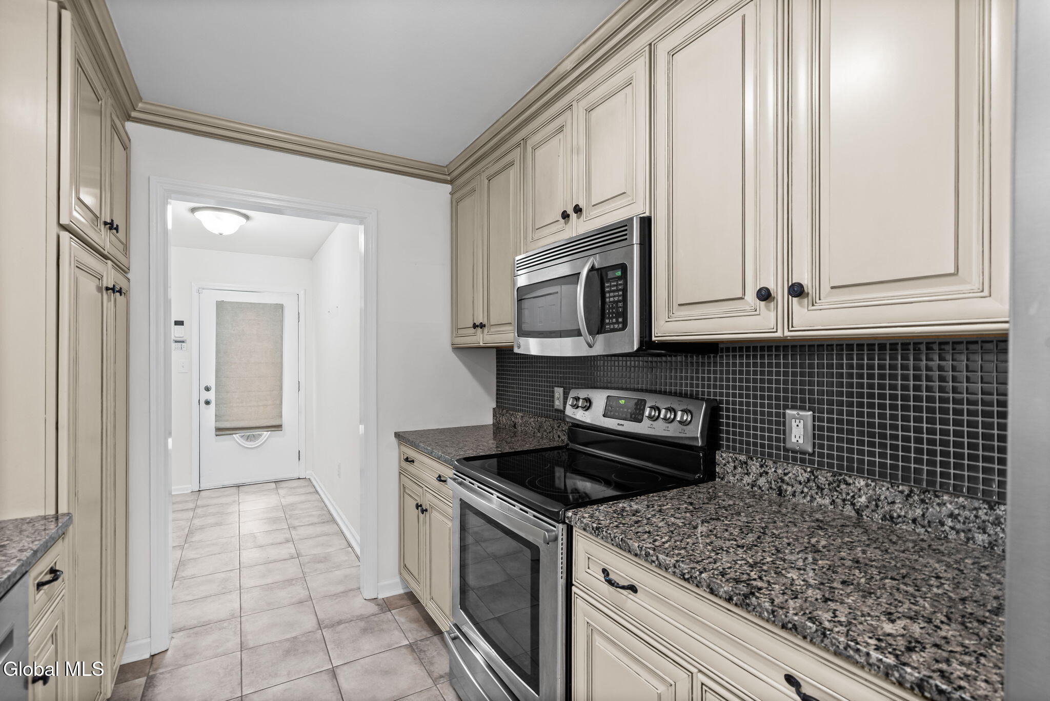 502 Mallards Pond Lane Schenectady NY 12303