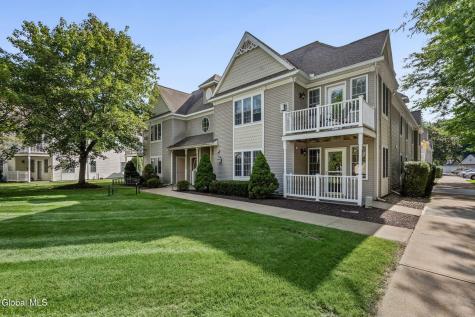502 Mallards Pond Lane Schenectady NY 12303